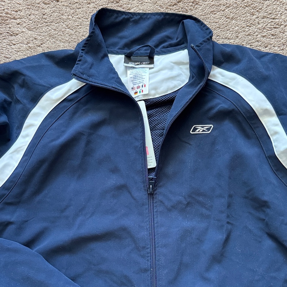 Reebok Women’s Navy and White Lightweight Sporty Windbreaker Jacket NWT. Size M - Picture 4 of 10